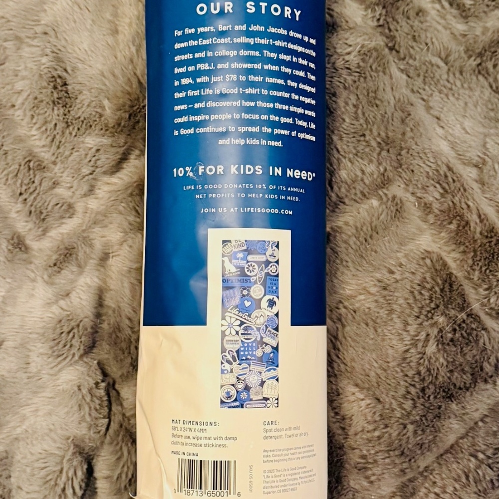 " LIFE IS GOOD " YOGA MAT - Picture 2 of 5